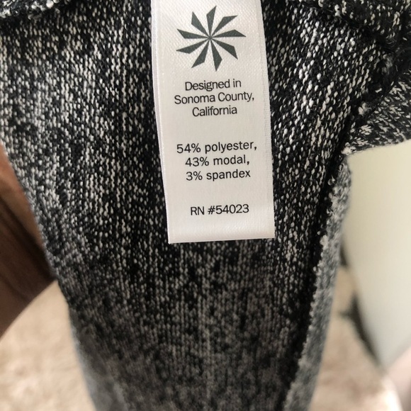 Athleta Pose Wrap Sweater Cardigan Size Small - Picture 7 of 7